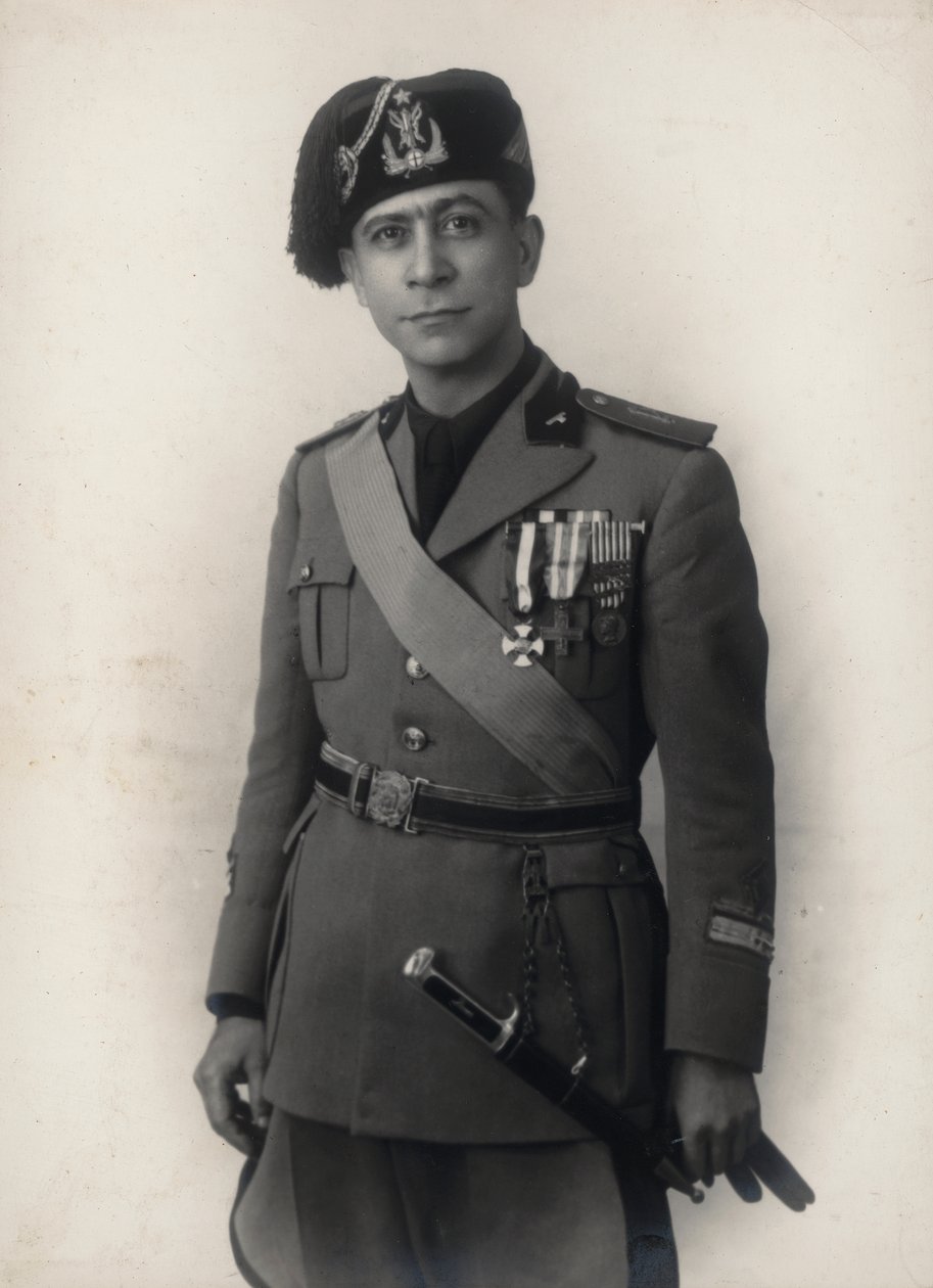 Album "MVSN- Blackshirts": Senior Major Medical Militia (s/h foto) af E. Ruggiani
