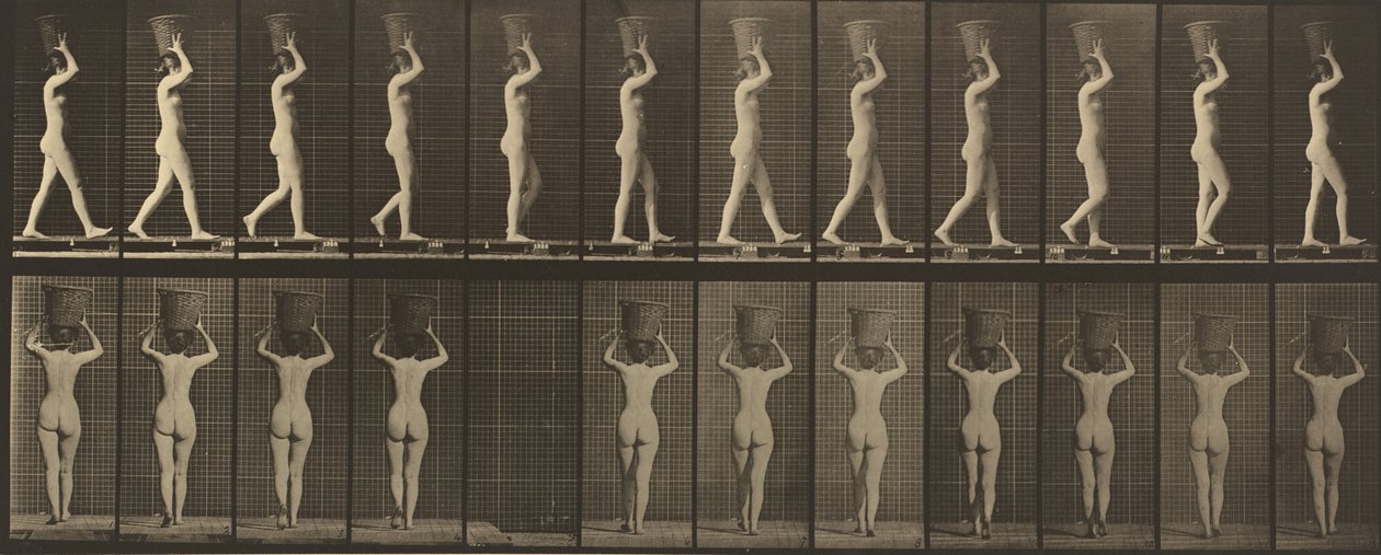 Plade nummer 34. Går og bærer en 15-lb. kurv på hovedet, hænderne løftet af Eadweard Muybridge