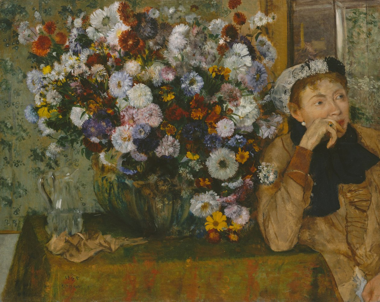 En kvinde, der sidder ved siden af en vase med blomster af Edgar Degas