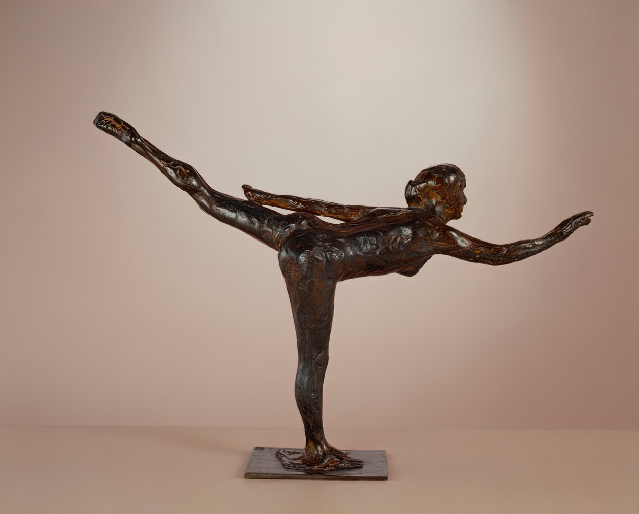 Danser: Arabesque på højre ben, venstre arm på linje, ca. 1877-1885 støbt ca. 1919-1931. af Edgar Degas