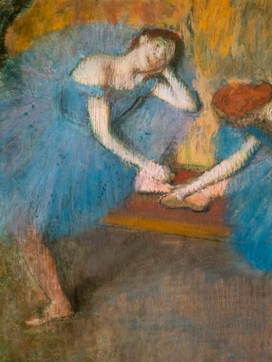To hvilende dansere (også kendt som "Blå dansere") (detaljer). Omkring 1898. Pastel på fint velinpapir. af Edgar Degas