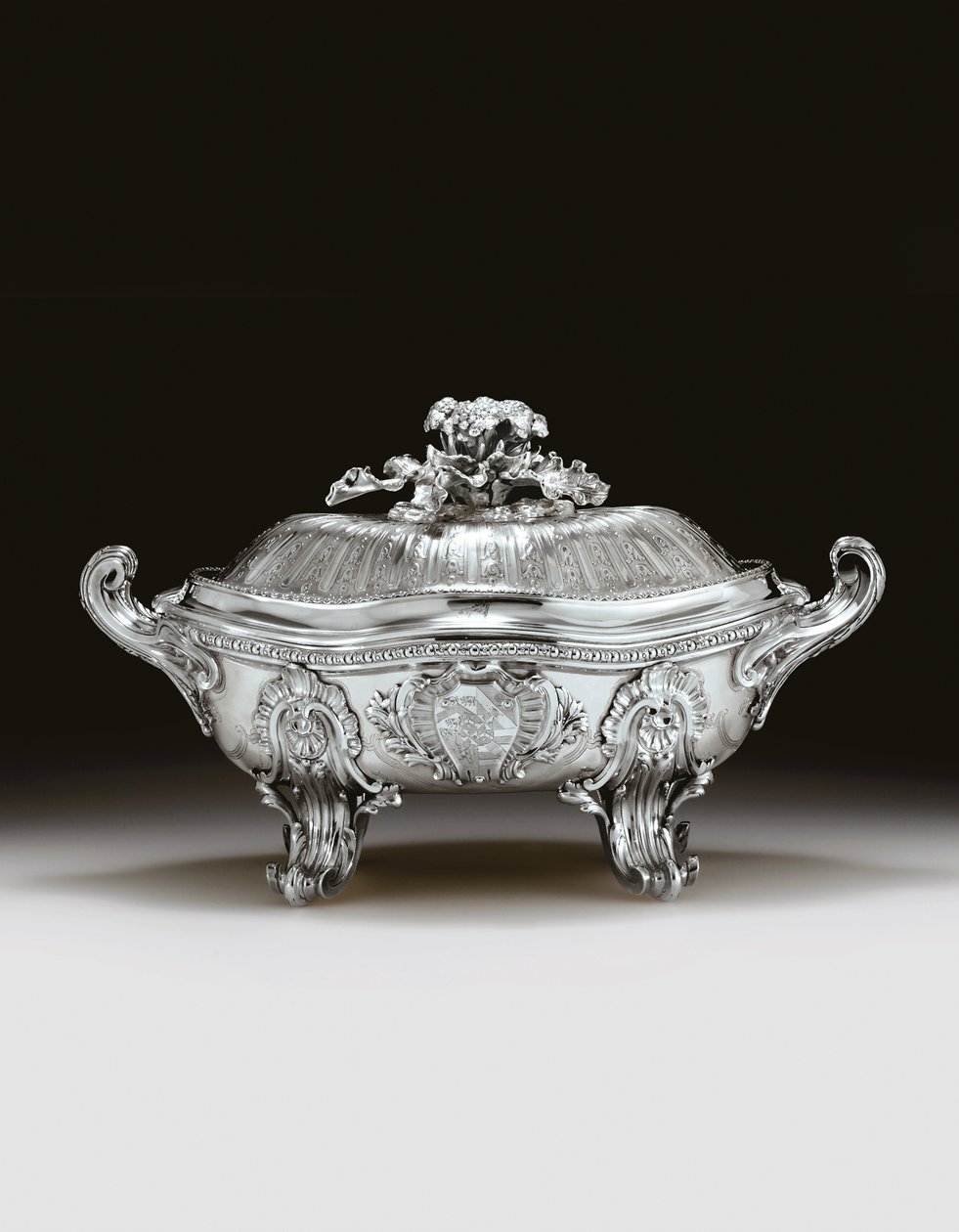 Louis XV terrin, dæksel og liner af Edme Pierre Balzac