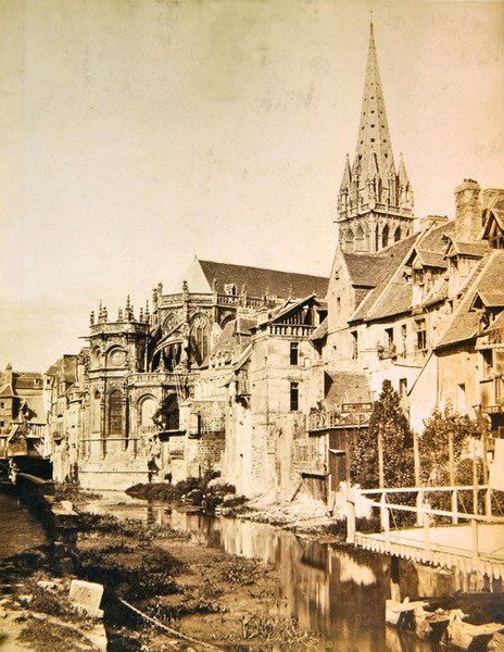 Floden Odon og apsis og kirketårnet i Saint-Pierre de Caen, ca. 1850-55 (foto) af Edouard Denis Baldus