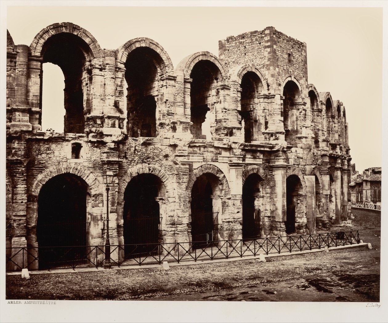 Arles, amfiteater af Édouard Baldus