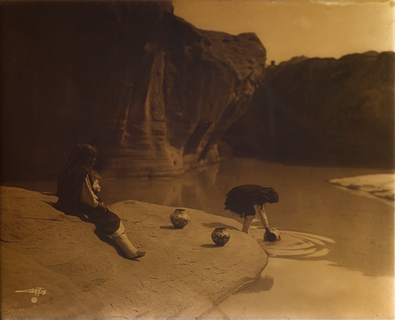 Ved den gamle brønd i Acoma af Edward S. Curtis