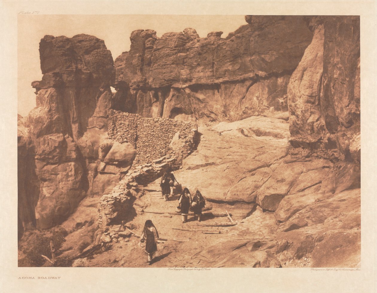 Portefølje XVI, plade 570: Acoma Roadway af Edward S. Curtis