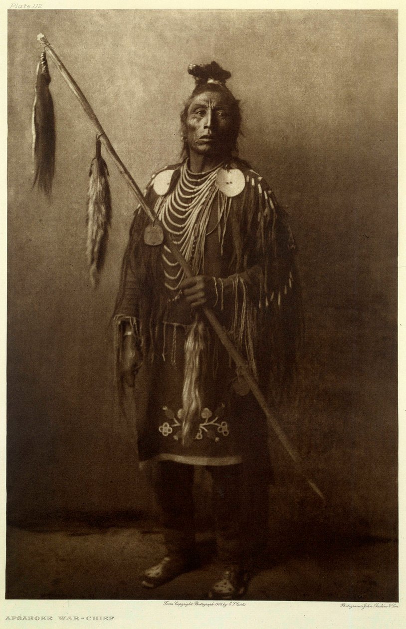 Amerikanske indianere: Portræt af en Apsaroke-kriger af Edward Sheriff Curtis