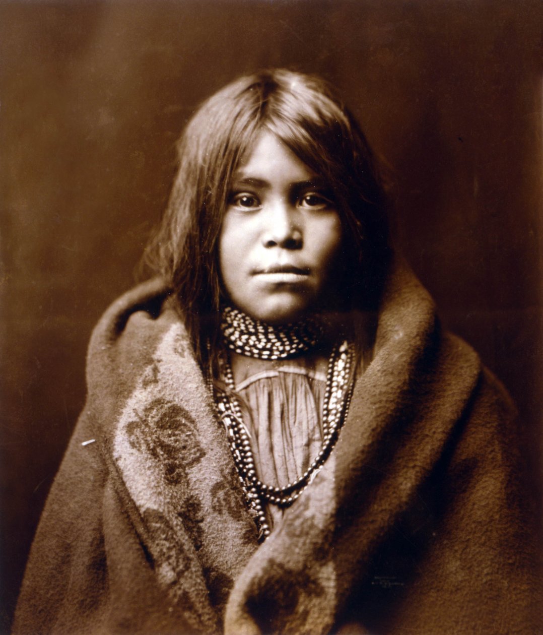 En Apache-pige, ca. 1903, foto Edward S. Curtis af Edward Sheriff Curtis