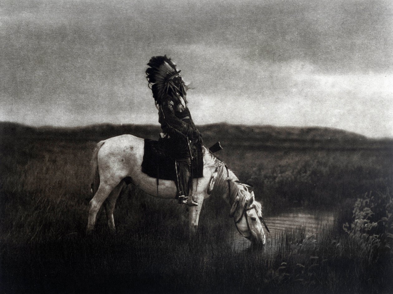 Indisk kriger rider på sletten af Edward Sheriff Curtis