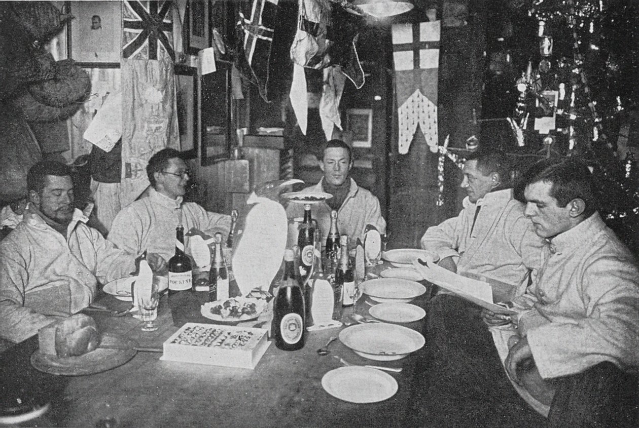 Midvinterdagsmiddagen, 22. juni 1912 (s/h-billede) af Edward W. Nelson