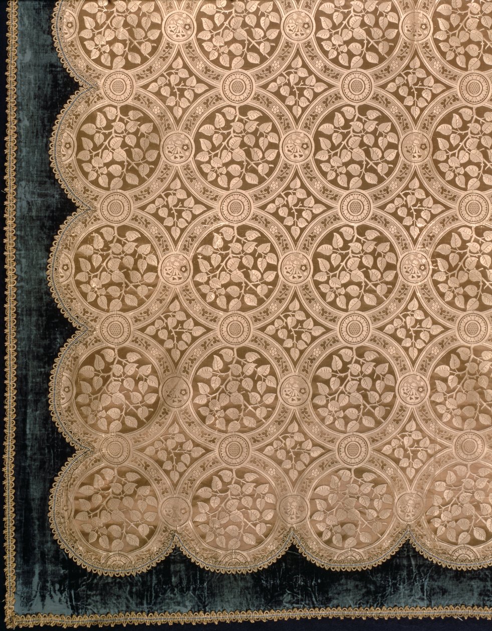 Large Syringa, lavet af Warner & Ramin, designet i 1875 (silke damask) af Edward William Godwin