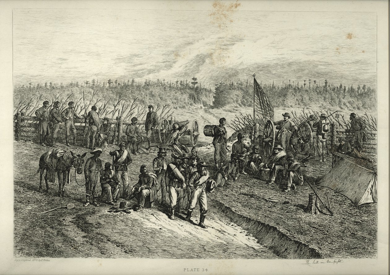 Udskrift af soldater, der venter på frontlinjen bag en barrikade. Tre soldater og en afroamerikansk mand med et muldyr står og sidder omkring et bål, mens en gruppe andre soldater går forbi. af Edwin Austin Forbes