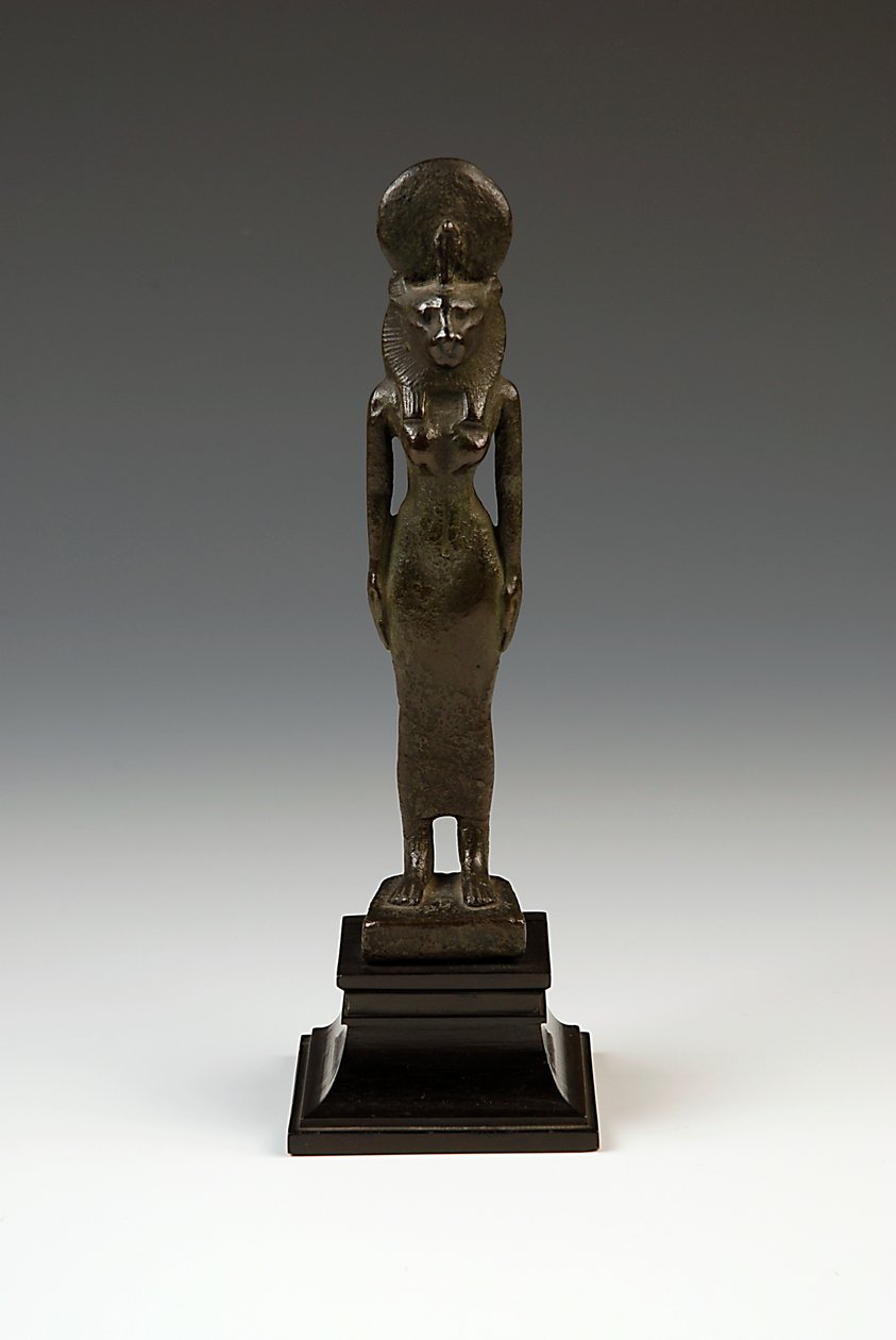 Figur af Sekhmet (bronze og træ) af Egyptian
