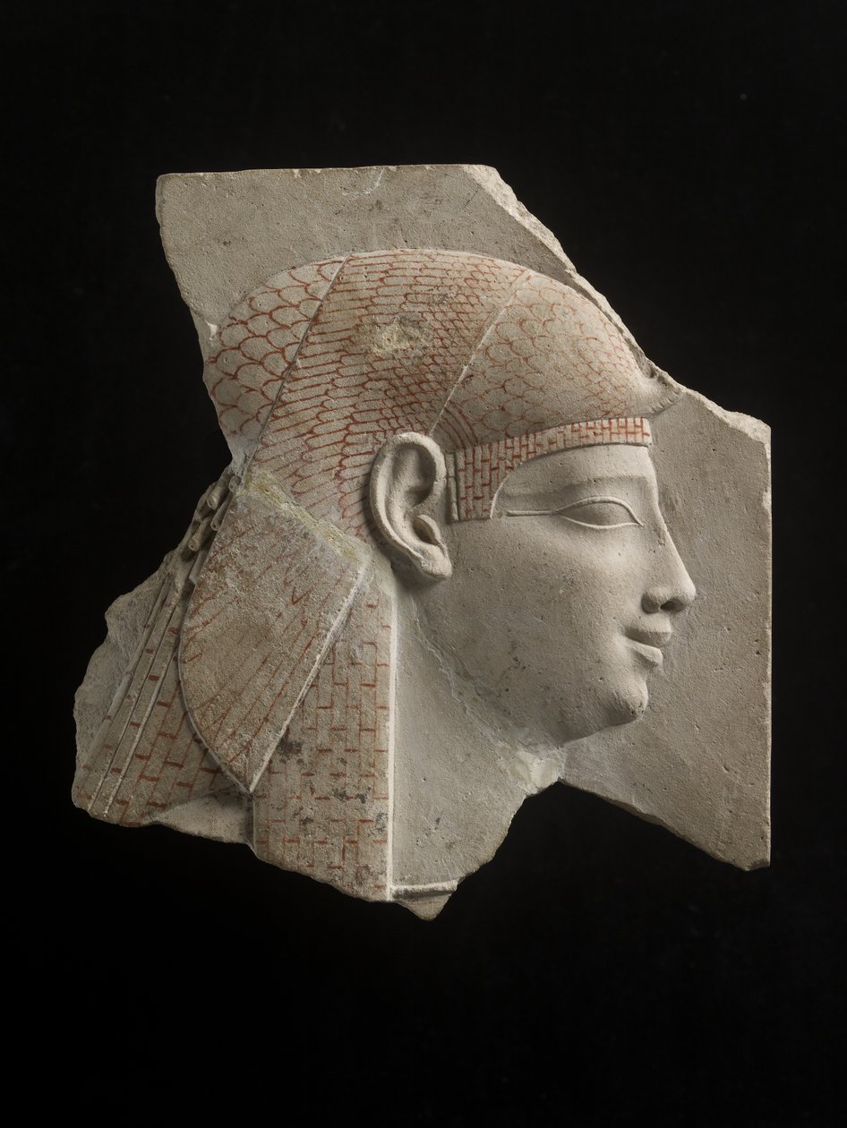 Billedhuggerens prøvestykke viser et profilhoved af Isis eller en ptolemæisk dronning som Isis, detaljer tegnet i rødt, sandsynligvis ca. 332-30 f.Kr. (kalksten) af Egyptian