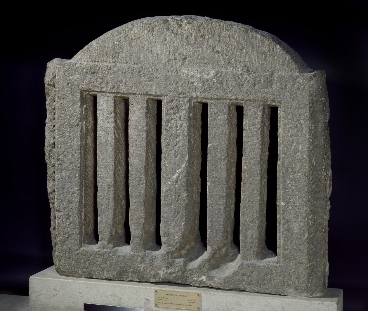 Kalkstensgitter til et vindueskalksten af Egyptian 18th Dynasty