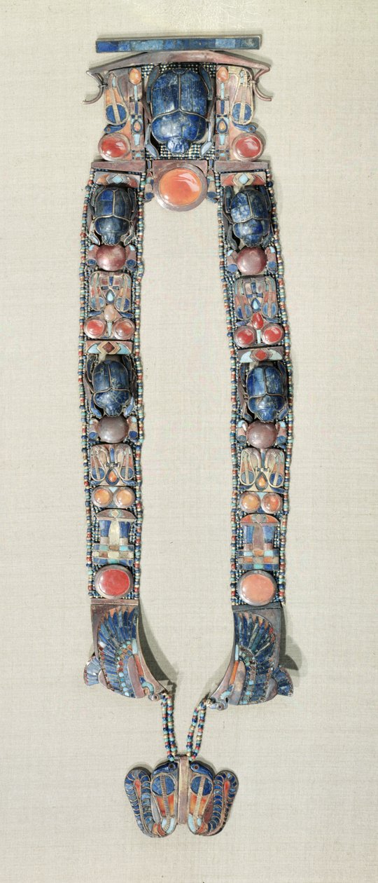 Kongens vedhæng i form af en båd, der viser symbolet på gudernes genopstandelse, fra Tutankhamons grav ca.1370-52 f.Kr. Det Nye Rige guld og halvædelstene af Egyptian 18th Dynasty