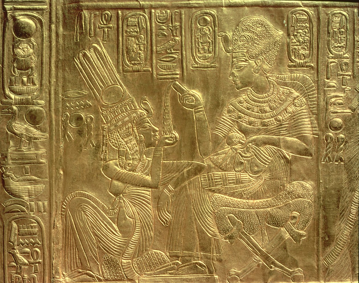 Detalje fra den gyldne helligdom, Tutankhamons skat (træ overtrukket med et lag gesso og dækket med guldplader) af Egyptian 18th Dynasty