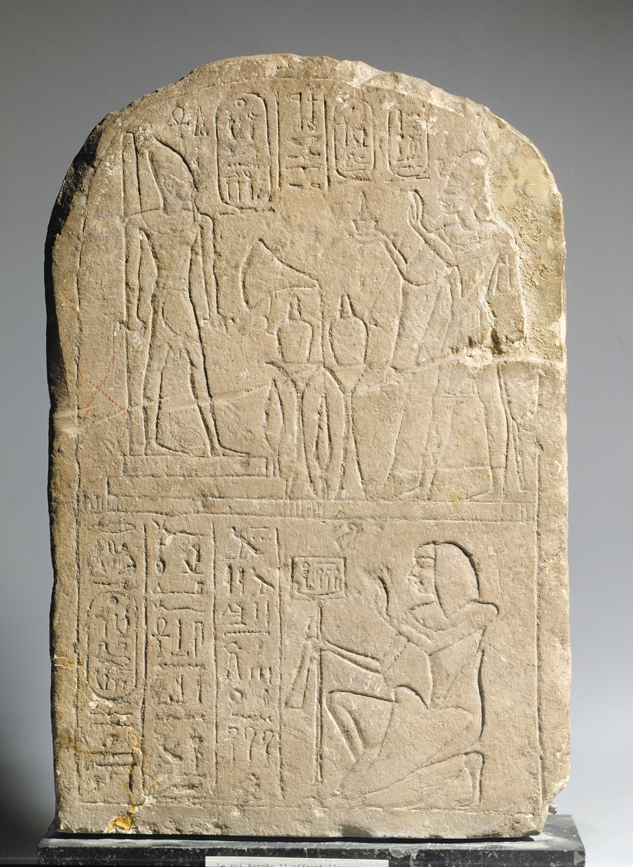 Stela, der skildrer Ramses II, der tilbyder røgelse til sit eget billede, New Kingdom (kalksten) af Egyptian 19th Dynasty