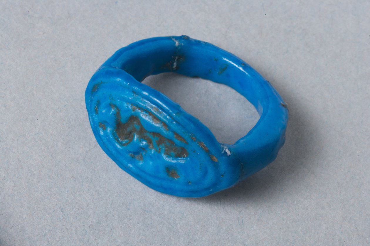 Ring med dansende Bes-figur, Det Nye Rige (fajance) af Egyptian 1st Dynasty