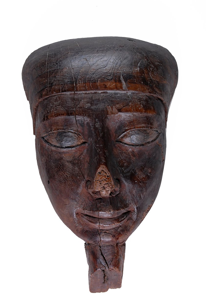 Ansigtsmaske fra kiste, 330-323 f.Kr. træ med spor af maling af Egyptian Ptolemaic Period