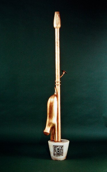 Anubis-emblem, fra Tutankhamons grav, New Kingdom (forgyldt og gessoed træ med alabastbase) af Egyptian 18th Dynasty