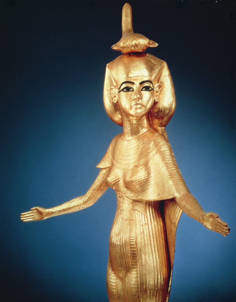 Detalje af gudinden Selket fra den canopiske helligdom, fra Tutankhamons grav, New Kingdom (forgyldt træ) af Egyptian 18th Dynasty