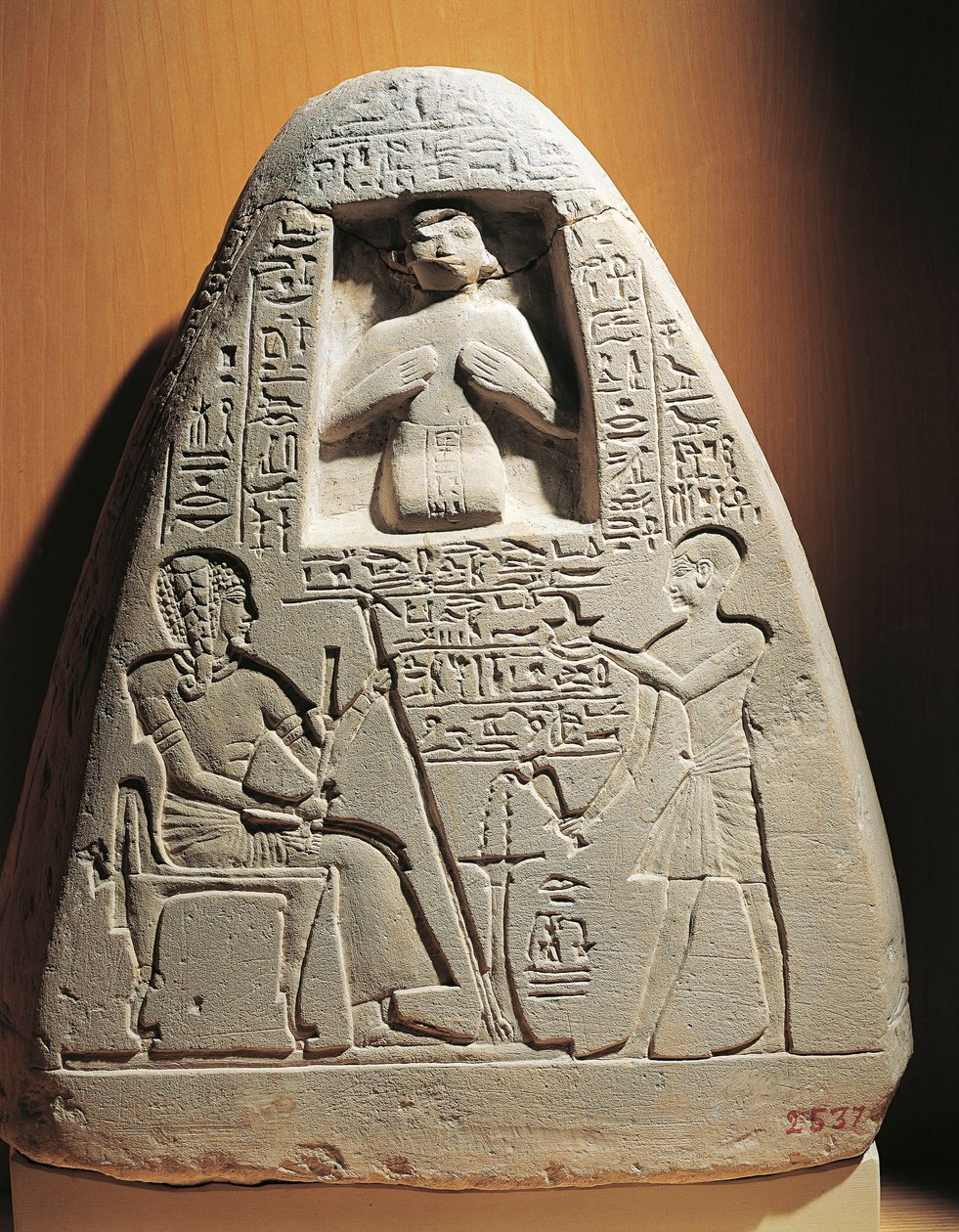 Begravelsesstele af kalksten for ypperstepræsten Ptahmose, fra Saqqara af Egyptian 18th Dynasty