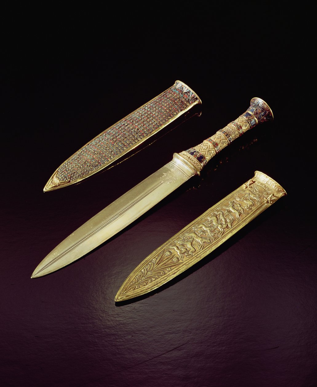 Gulddolk og skede, fra Tutankhamons grav (ca. 1370-1352 f.Kr.) New Kingdom (guld indlagt med halvædelsten) af Egyptian 18th Dynasty