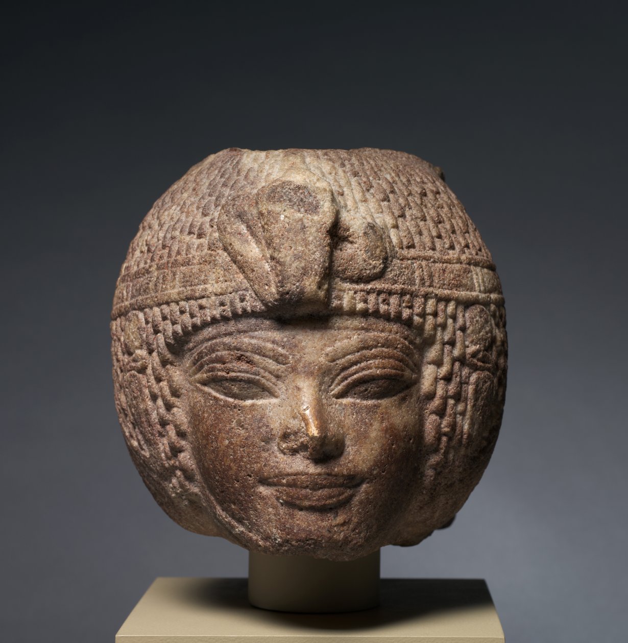 Leder af Amenhotep III iført den runde paryk, ca. 1391-1353 f.Kr. af Egyptian 18th Dynasty