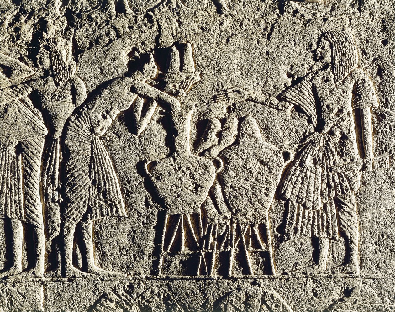 Livet i en militærlejr: arbejdere beskæftiget med drikkevarekontrol (vin og øl), relief fra Horemhebs grav i Saqqara, detalje af Egyptian 18th Dynasty