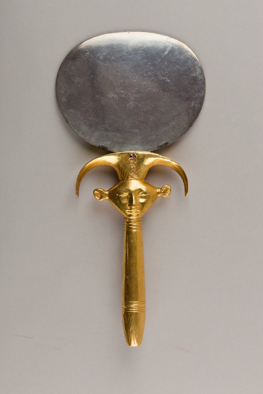 Spejl med håndtag i form af et Hathor-emblem, ca. 1479-1425 f.Kr. (sølv, træ og guld) af Egyptian 18th Dynasty