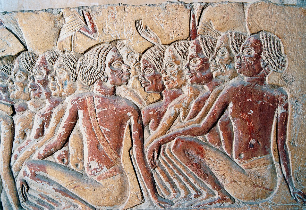 Relief af nubiske slaver, anden gård i Horemhebs grav, Saqqara Necropolis, Memphis (Unescos verdensarvsliste) af Egyptian 18th Dynasty