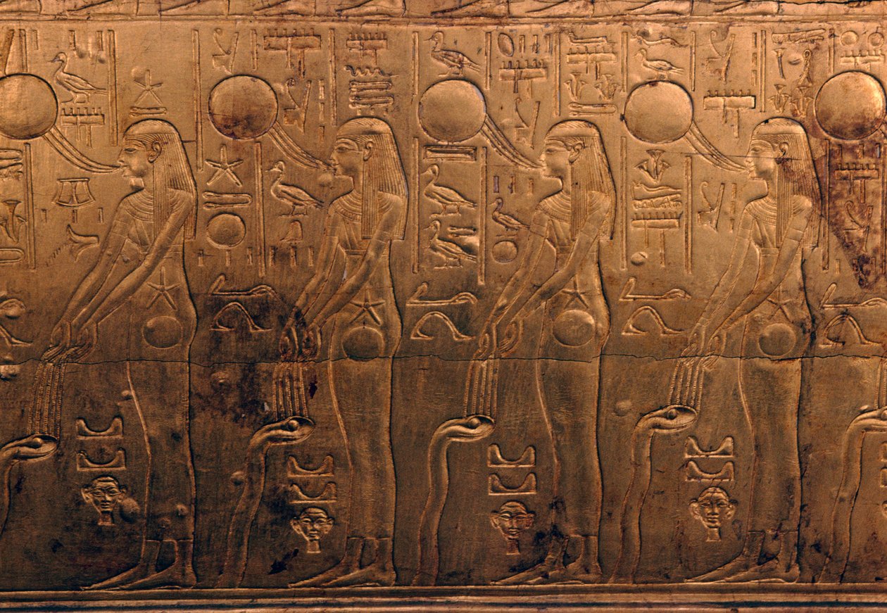 Relief på forgyldt trækiste, Tutankhamons skatkammer af Egyptian 18th Dynasty