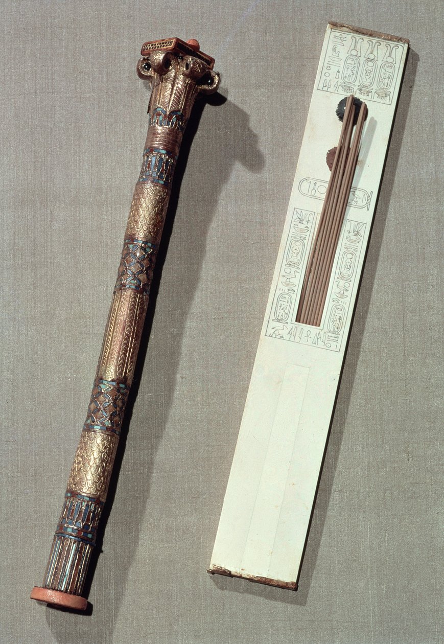 Skriftskriverpalet og et etui til at skrive siv, fra Tutankhamons grav (ca. 1370-52 f.Kr.) New Kingdom (se også 228566) af Egyptian 18th Dynasty