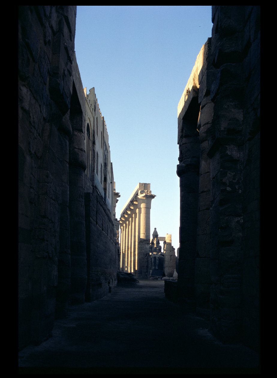 Udsigt fra Court of Ramses II til Amenophis III