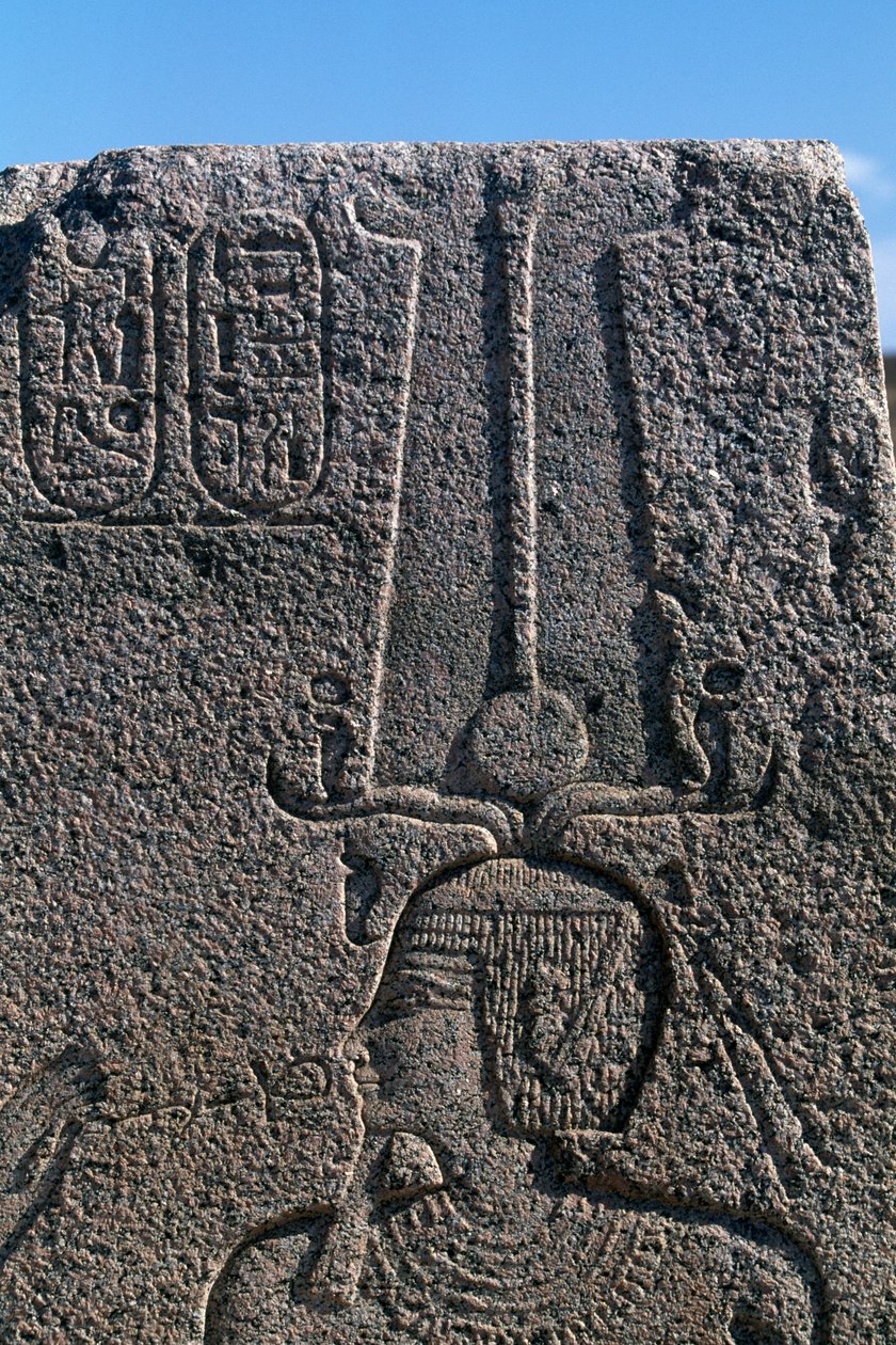 Blok med relieffer og inskriptioner af Ramses II, Det store Amon-tempel, Tanis, Egypten, Egyptisk civilisation, Det Nye Rige, XIX. dynasti af Egyptian 19th Dynasty
