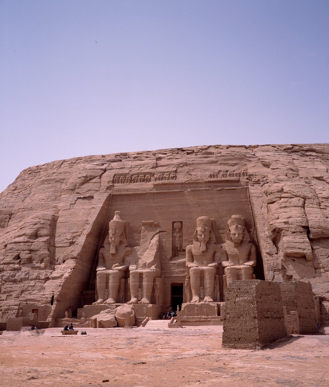 Egyptisk antikvitet: Kolossen af Ramses II-templet. 1271-1256 f.Kr. Abu Simbel (Abu simbel), Aswan, Egypten af Egyptian 19th Dynasty