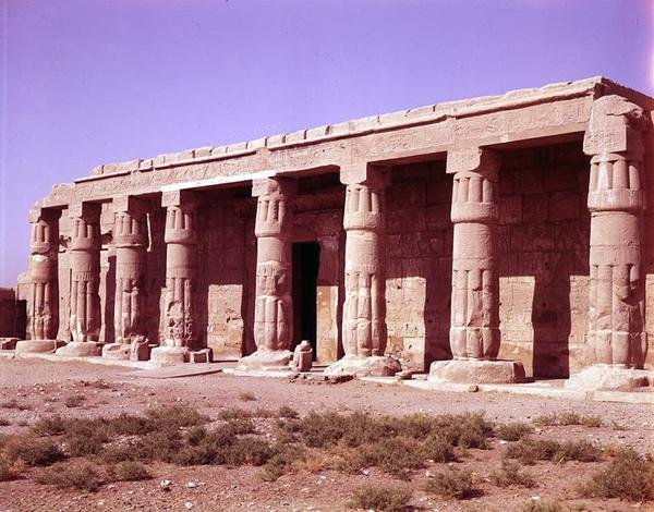 Udsigt over den første pylon, New Kingdom af Egyptian 19th Dynasty