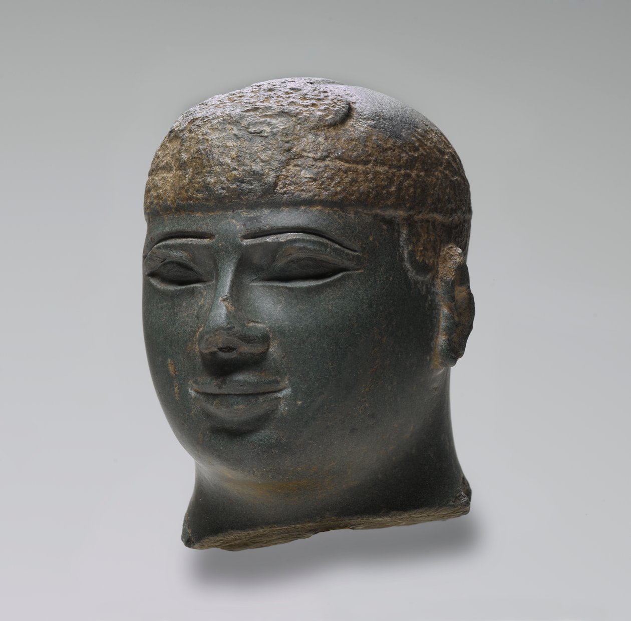 Hoved af en kushitisk hersker, ca. 716-02 f.Kr. (grøn skifer) af Egyptian 25th Dynasty