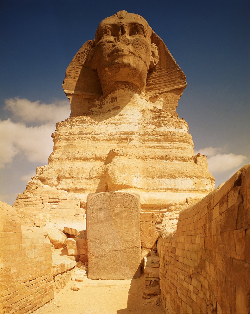 Sfinxen, der stammer fra kong Chephrens regeringstid, Det Gamle Kongerige og drømmestelen Tuthmosis IV (1419-1386 f.Kr.) Nyt Rige af Egyptian 4th Dynasty