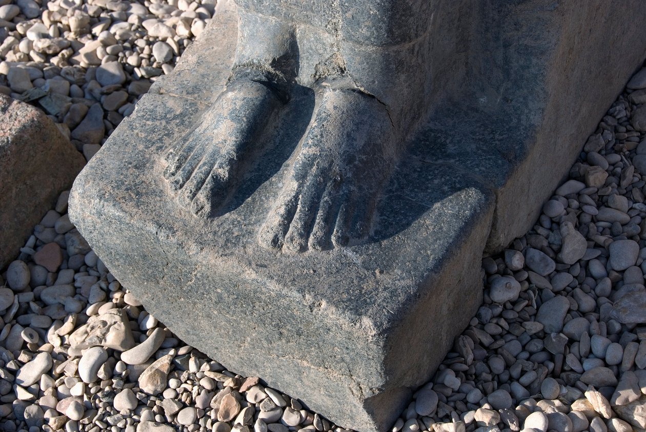 Egyptisk oldtid: base af statuen af gudinden Hathor, tempel Hathor, Dendera, Egypten af Egyptian Ptolemaic Period