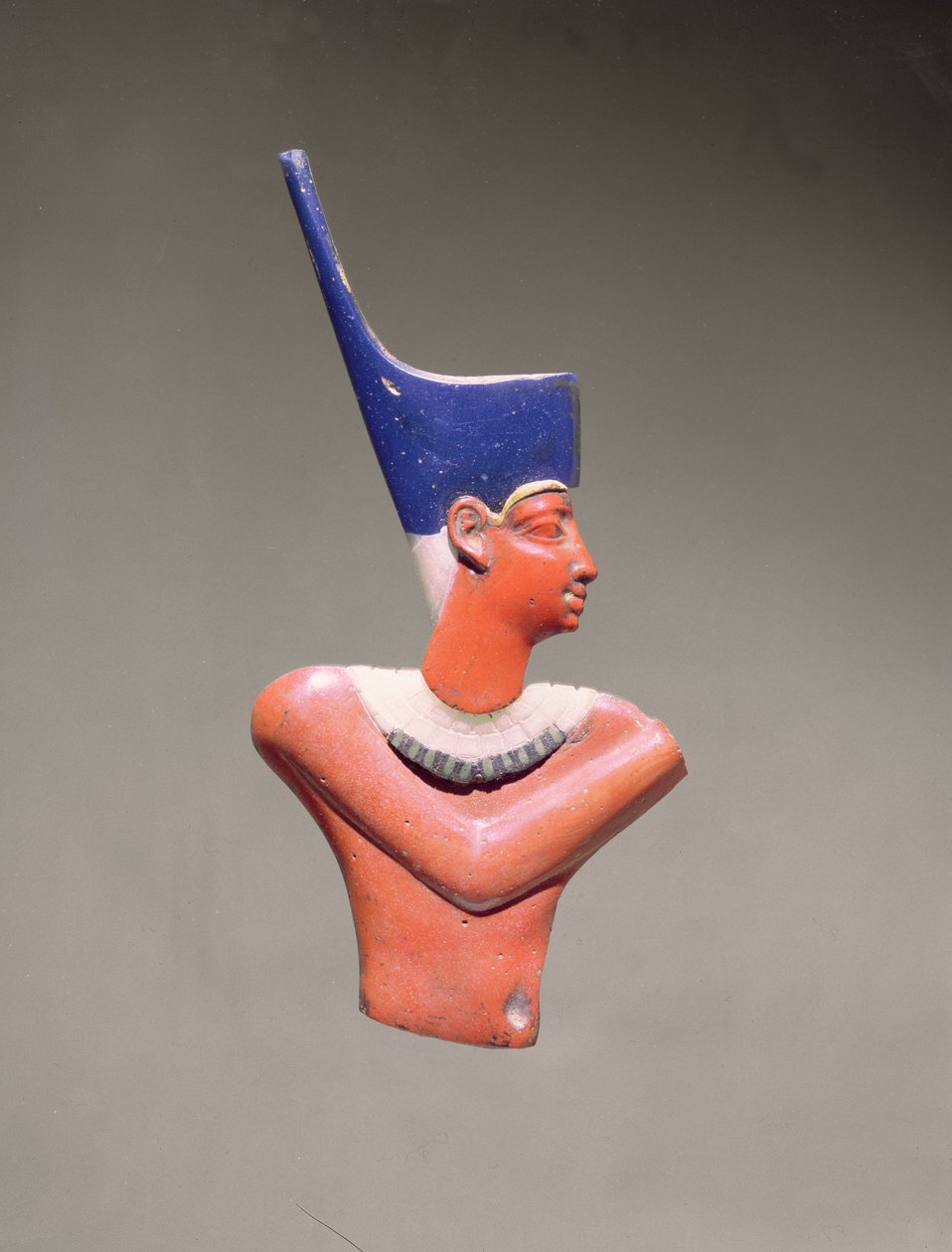 Indlægsfigur af en konge (ugennemsigtigt glas med spor af forgyldning) af Egyptian Ptolemaic Period