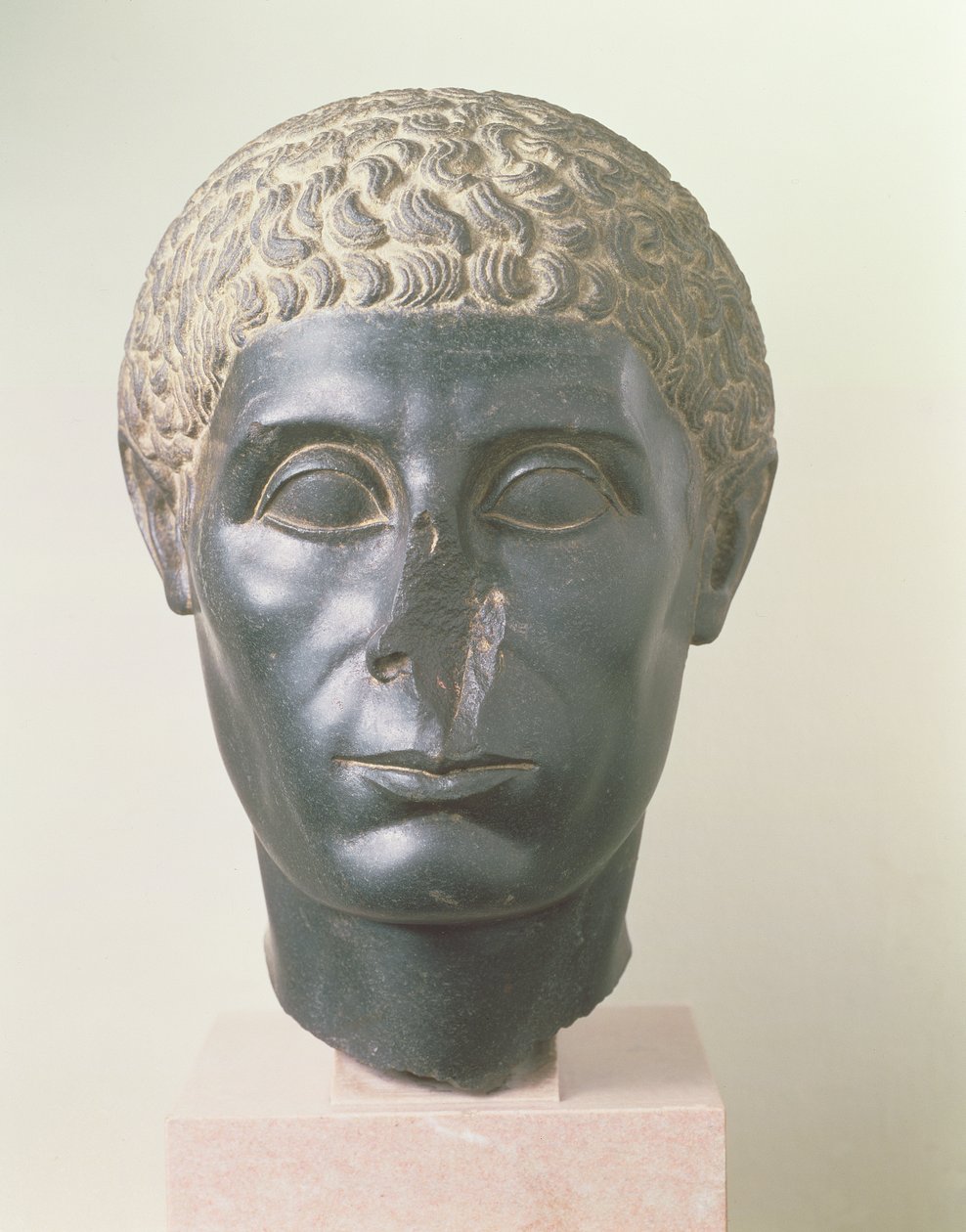 Brooklyn Black Head, muligvis fra Mitrahineh, sen ptolemæisk periode (ca. 50 f.Kr.) (diorit) af Egyptian Ptolemaic Period