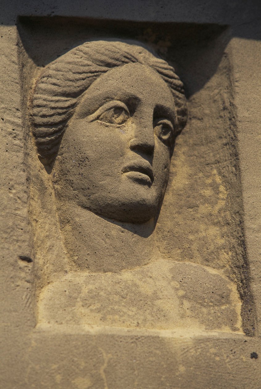 Relief forestillende Venus, Wochengoetterstein, detalje af Jupitersøjlen (replika), Hausen an der Zaber, Brackenheim, Baden-Wuerttemberg, Tyskland, romersk civilisation, 2.-3. århundrede e.Kr. af Nicolas d