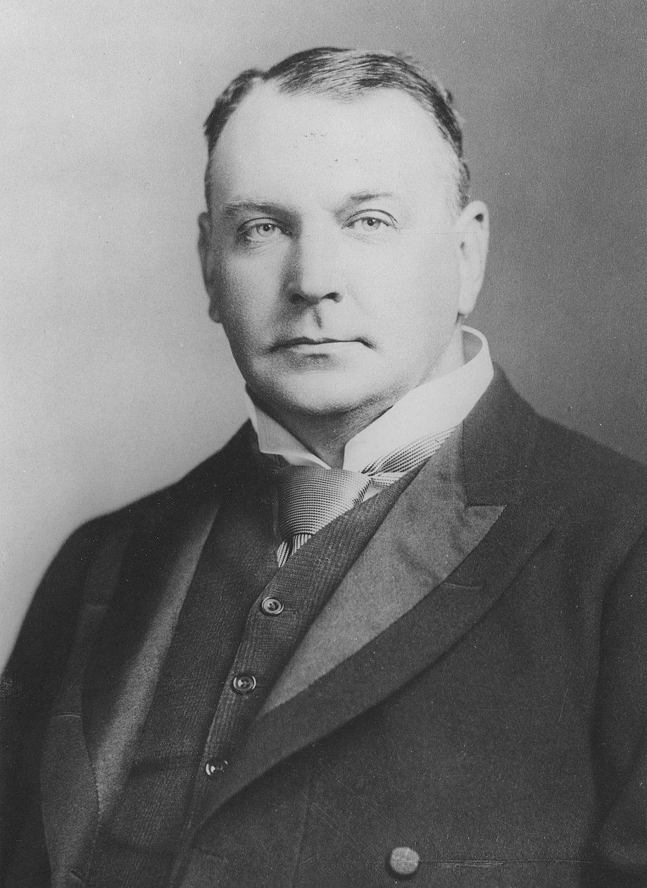 Portræt af Sydney Grundy af Elliott und Fry Studio