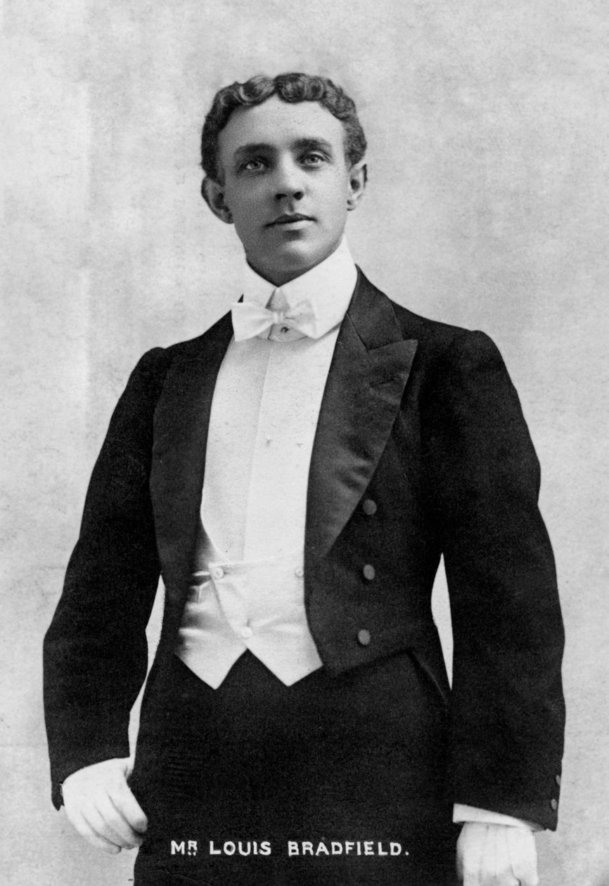 Louis Bradfield, 1903. af Ellis and Walery