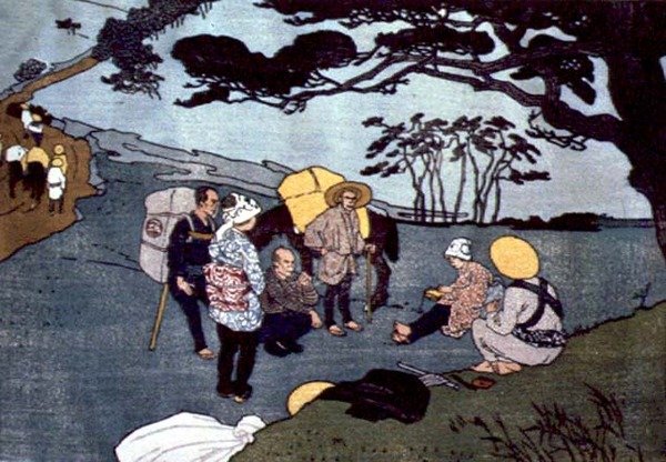Rejsende går på en bjergvej i Japan af Emil Orlik