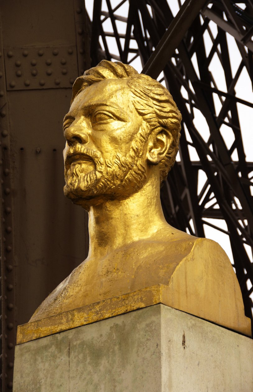 Buste af Gustave Eiffel under Eiffeltårnet, Paris, Frankrig af Emile Antoine Bourdelle