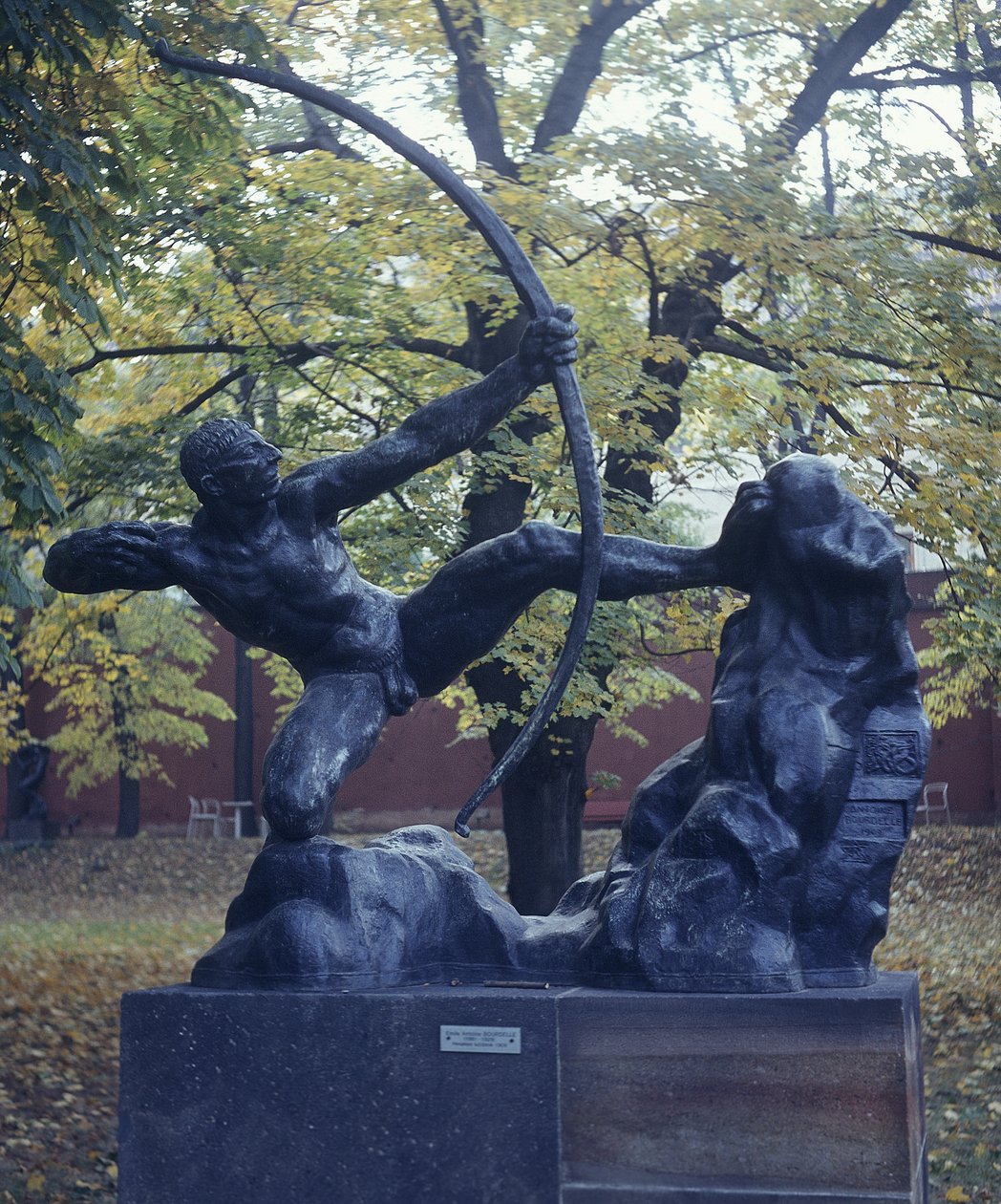 Bueskytten Herkules, 1909 (bronze) af Emile Antoine Bourdelle