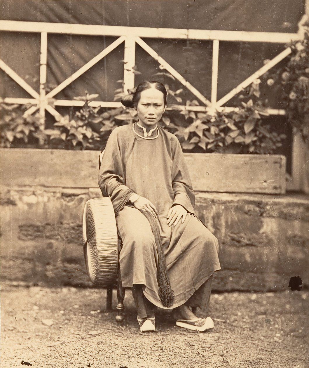Annamitsk kvinde, Saigon, Cochinchina, 1866. af Emile Gsell